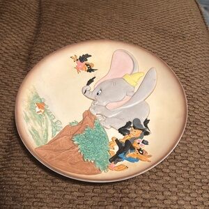 The Disney collection “dumbo” no chips great condition.